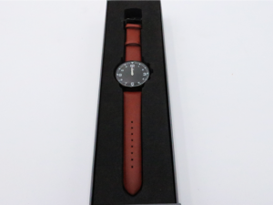 SB Watch 2 (2024) Noir Black Three