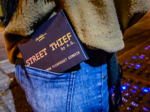 Paul Harris Presents Street Thief (U.S. Dollar – BLACK) by Paul Harris – Trick