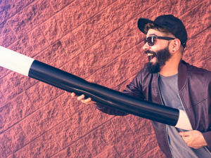 INFLATABLE WAND (4FT.) by Murphy’s Magic Supplies – Trick