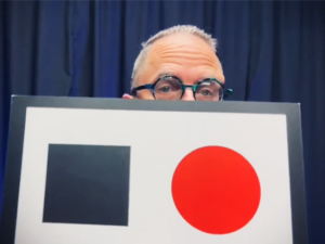 Cardvertisment (Gimmicks and Online Instructions) by Michel Huot, Luca Volpe, and Alan Wong – Trick