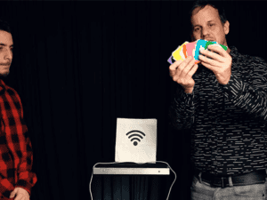 Plug it (Gimmicks and Online Instructions) by Gustavo Raley - Trick – article de magie | Abracadabreizh