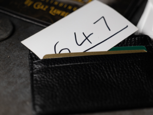 Shelby Wallet (Gimmicks and Online Instructions) by Gaz Lawrence and Mark Mason – Trick