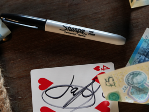 The Pen Thing (Gimmicks and Online Instructions) by Alan Rorrison and Mark Mason – Trick