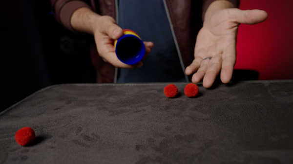 CUPS AND BALLS (Gimmicks and Instructions) by Apprentice Magic - Trick – Image 4