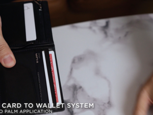 Modern Card to Wallet Insta (Black) by Quiver