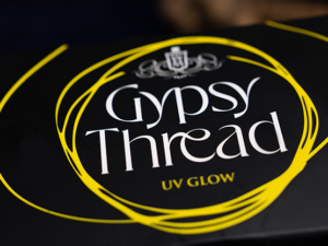 WGM GYPSY THREAD (UV GLOW) by Murphy’s Magic – Trick