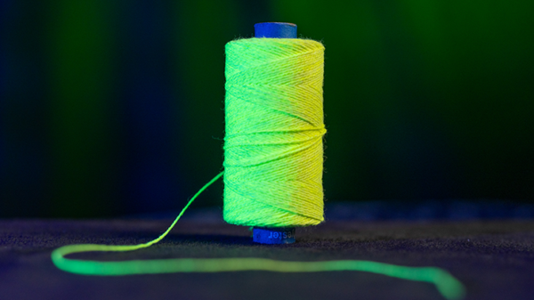 WGM UV GLOW GYPSY THREAD YELLOW REFILL SPOOL by Murphy's Magic - Trick – Image 3