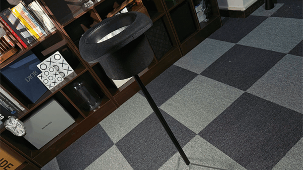 The Cane Table (Top Hat) by Junjie Li, Bond Lee & MS Magic – Image 2