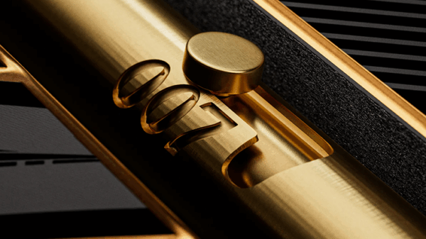 James Bond 007 Special Edition Box Set by theory11 – Image 6