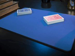 Standard Close-Up Pad 11X16 (Blue) by Murphy’s Magic Supplies – Trick