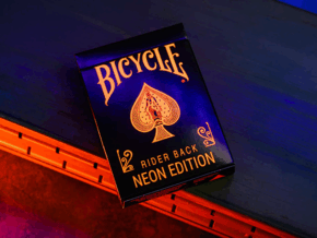 Bicycle Neon Solar-Orange Rider Back Playing Cards – article de magie | Abracadabreizh