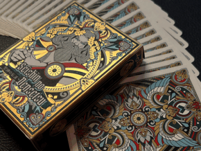 Sacred Legends: Seishin no Densetsu (Gold Edition) Playing Cards by HypieLab – article de magie | Abracadabreizh