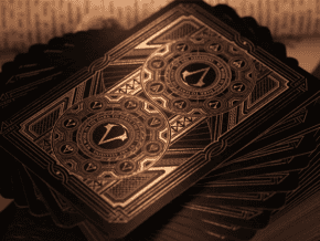 Assassin&rsquo;s Creed Legacy Version 2 Onyx (Hidden Blade) Playing Cards