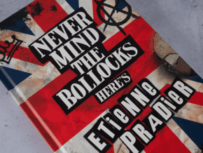 Affiche du spectacle "Never Mind the Bollocks" d'Etienne Pradier, magie et humour.