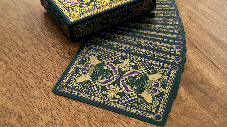 Neko Royal Green Playing Cards 2 Cartes à jouer Neko Royal vert pour magie et illusion.