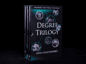 3 livres de magie par John Guastaferro, techniques avancées et astuces pour magiciens.