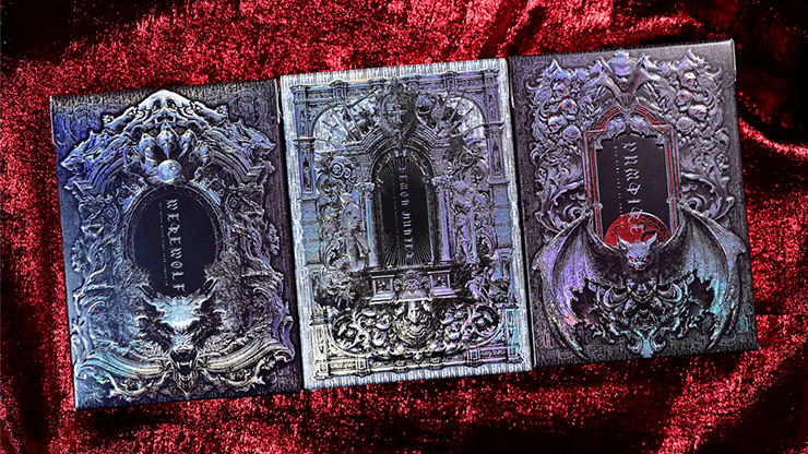 Trinity of Night - Werewolf HOLO Playing Cards by Evokad 6 Pochette de cartes magiques avec design gothique et détails en relief.