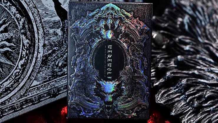 Trinity of Night - Werewolf HOLO Playing Cards by Evokad 1 Coffret de magie Réveil mystérieux, un tour de mentalisme pour impressionner.