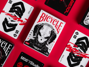 Bicycle Machine56 R-TYPE/3 White Playing Cards by RunIt Decks – article de magie | Abracadabreizh