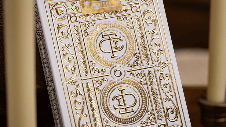 Paquet de cartes TCI Clubhouse blanches avec design doré.